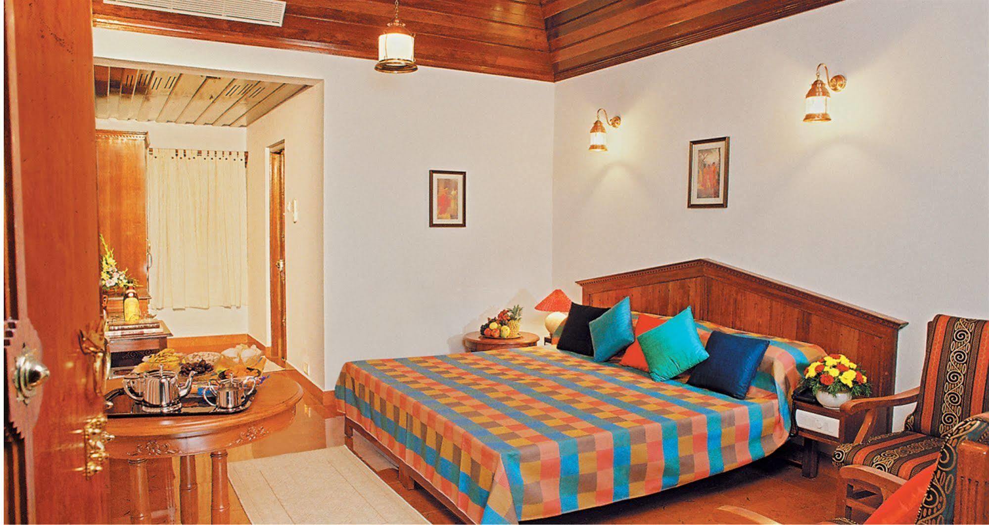 Cocobay Resort Kumarakom Ruang foto